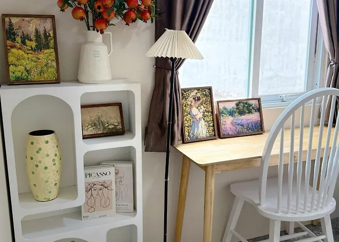 Linh Ngoc Chau Hotel